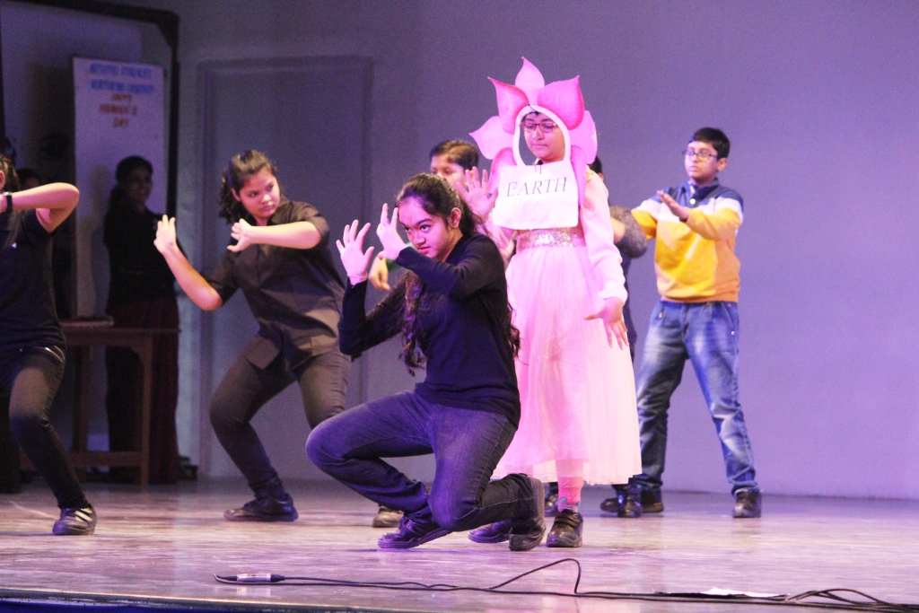 HINDI LITERARY CLUB & ECO CLUB PRESENTATION